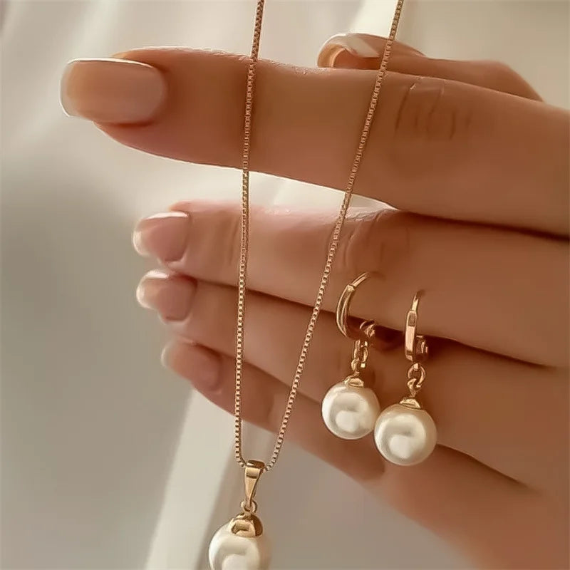 3Pcs Round Pearl Jewelry Set Of Earring Pendant Necklace